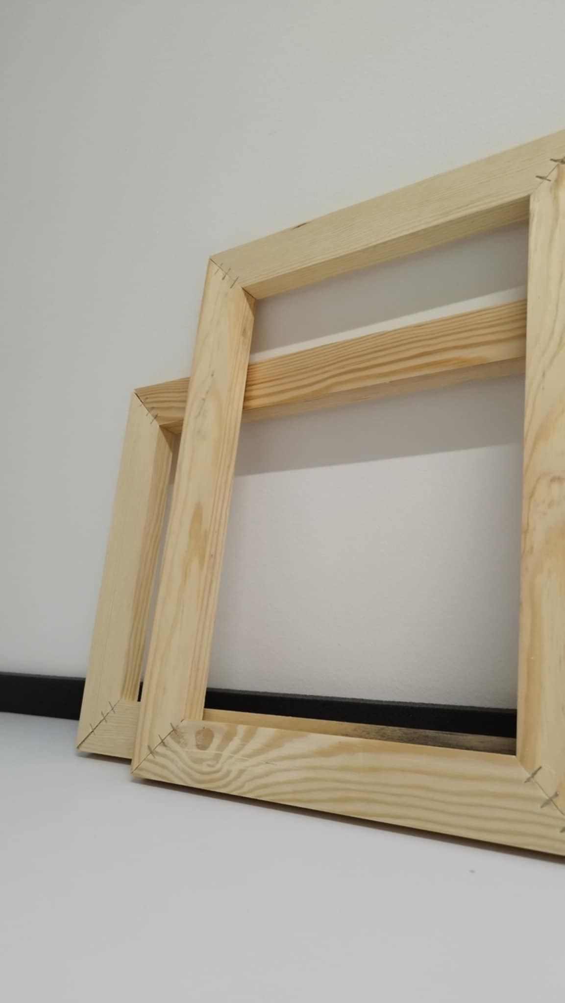 Üres vakráma keretek